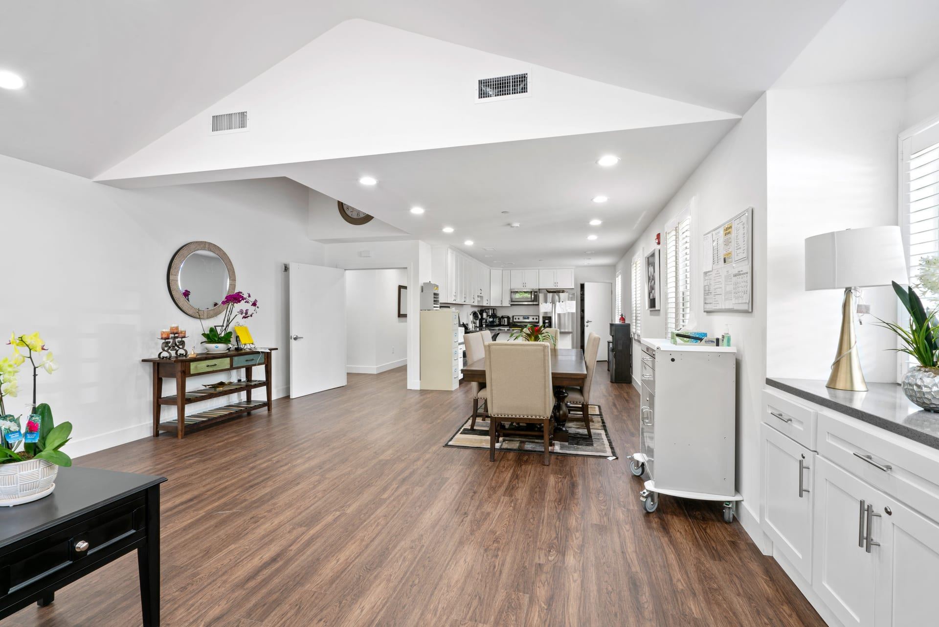 Open living and dining area with vaulted ceiling novato