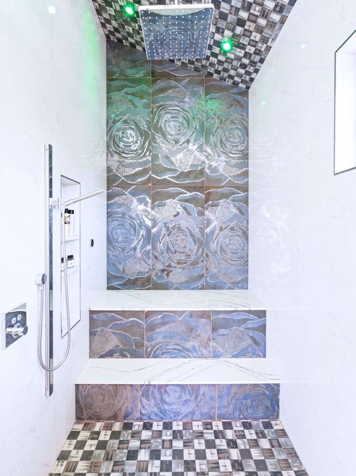 Luxury steam shower with floor to ceiling feature stone