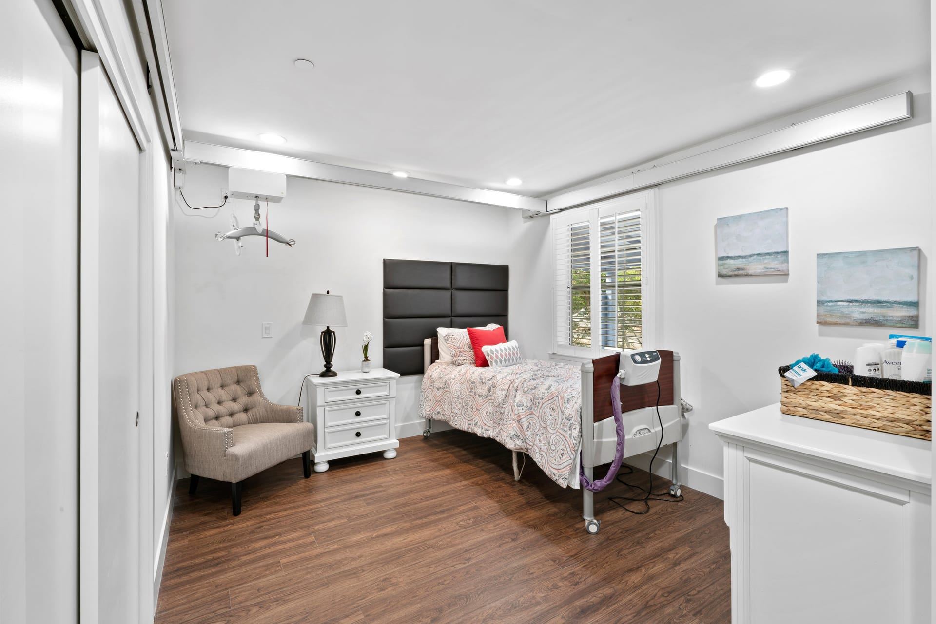 Accessible bedroom with ceiling track mobility system novato